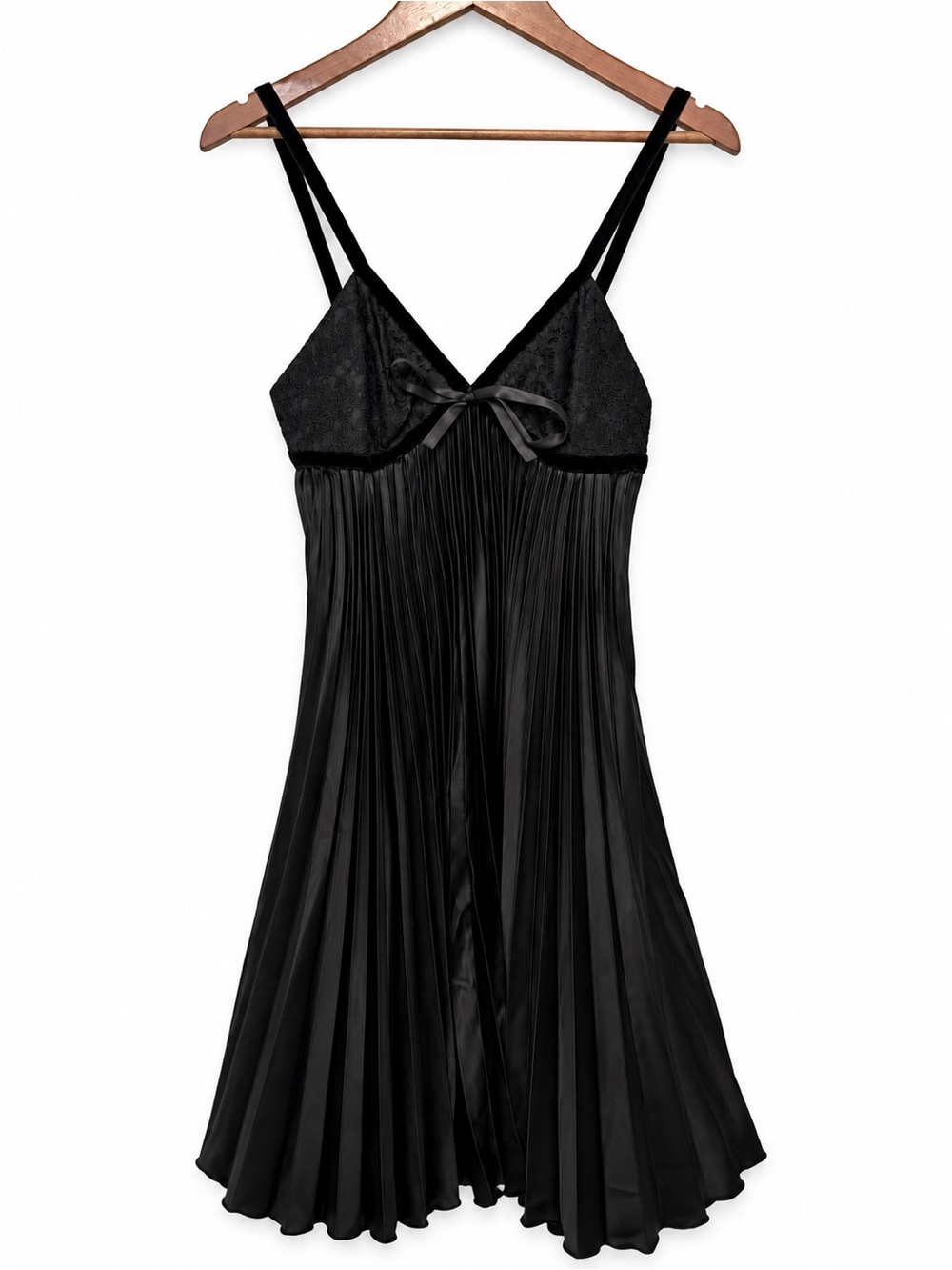 NWT BEBE Starburst Pleat Dress